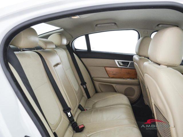 JAGUAR XF XF 2.2d s&s auto - PER OPERATORI DEL SETTORE