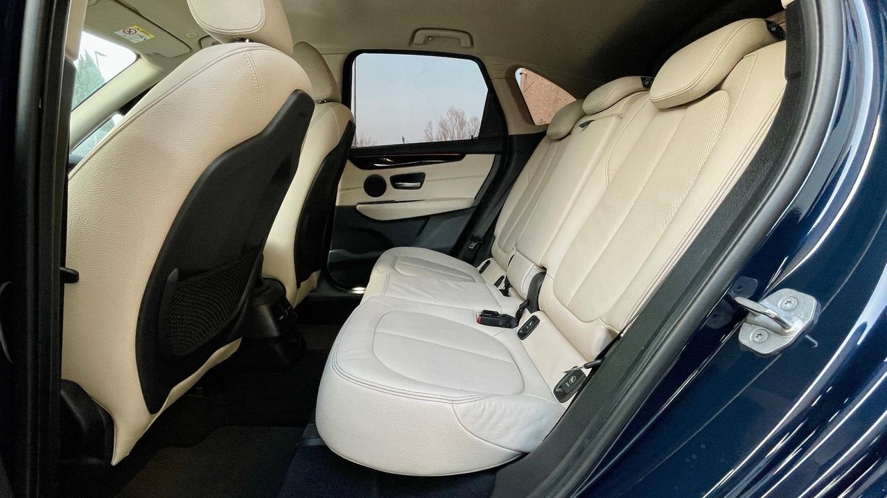 BMW 220D 2.0 LUXURY X-DRIVE 190CV - FULL LED, PELLE, PACCHETTO LUCI