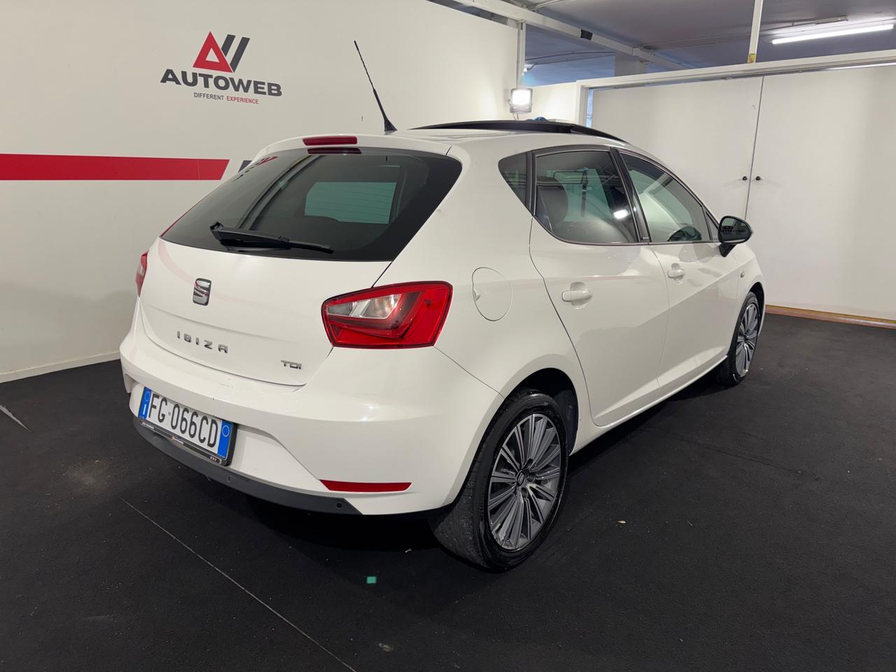 Seat Ibiza 1.4 TDI 75 CV CR 5p. Style TETTO APRIBILE - NEOPATENTATI - APPLE CARPLAY E ANDROID AUTO