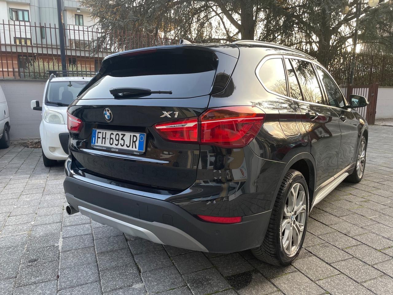 Bmw X1 sDrive18d xLine