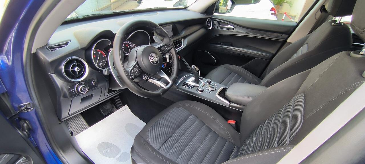 Alfa Romeo Stelvio 2.2 Turbodiesel 190 CV AT8 Q4 Sprint