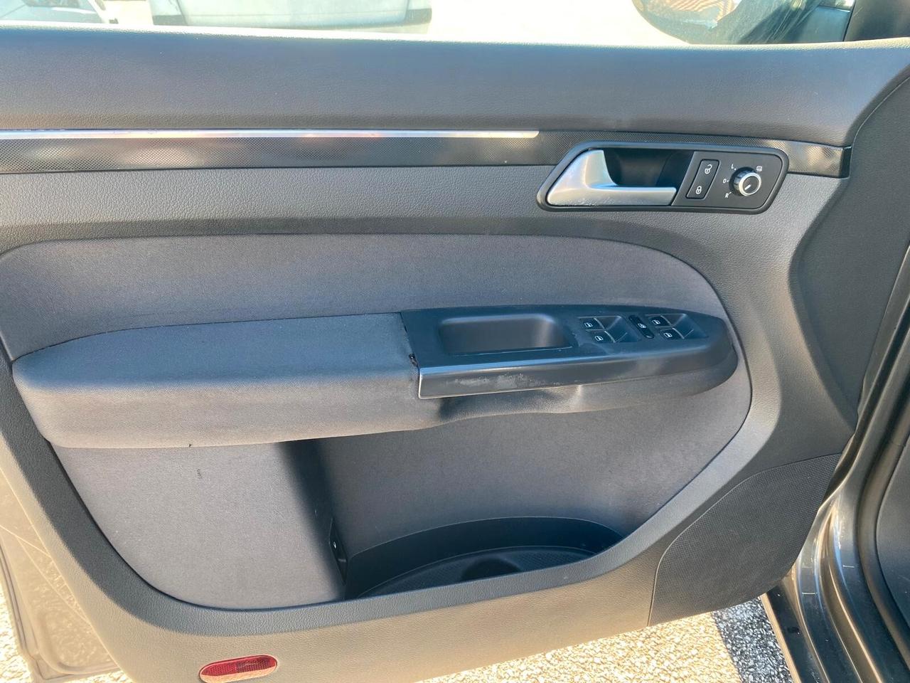 Volkswagen Touran 1.4 TSI HIGHLINE PROBLEMI AL MOTORE*