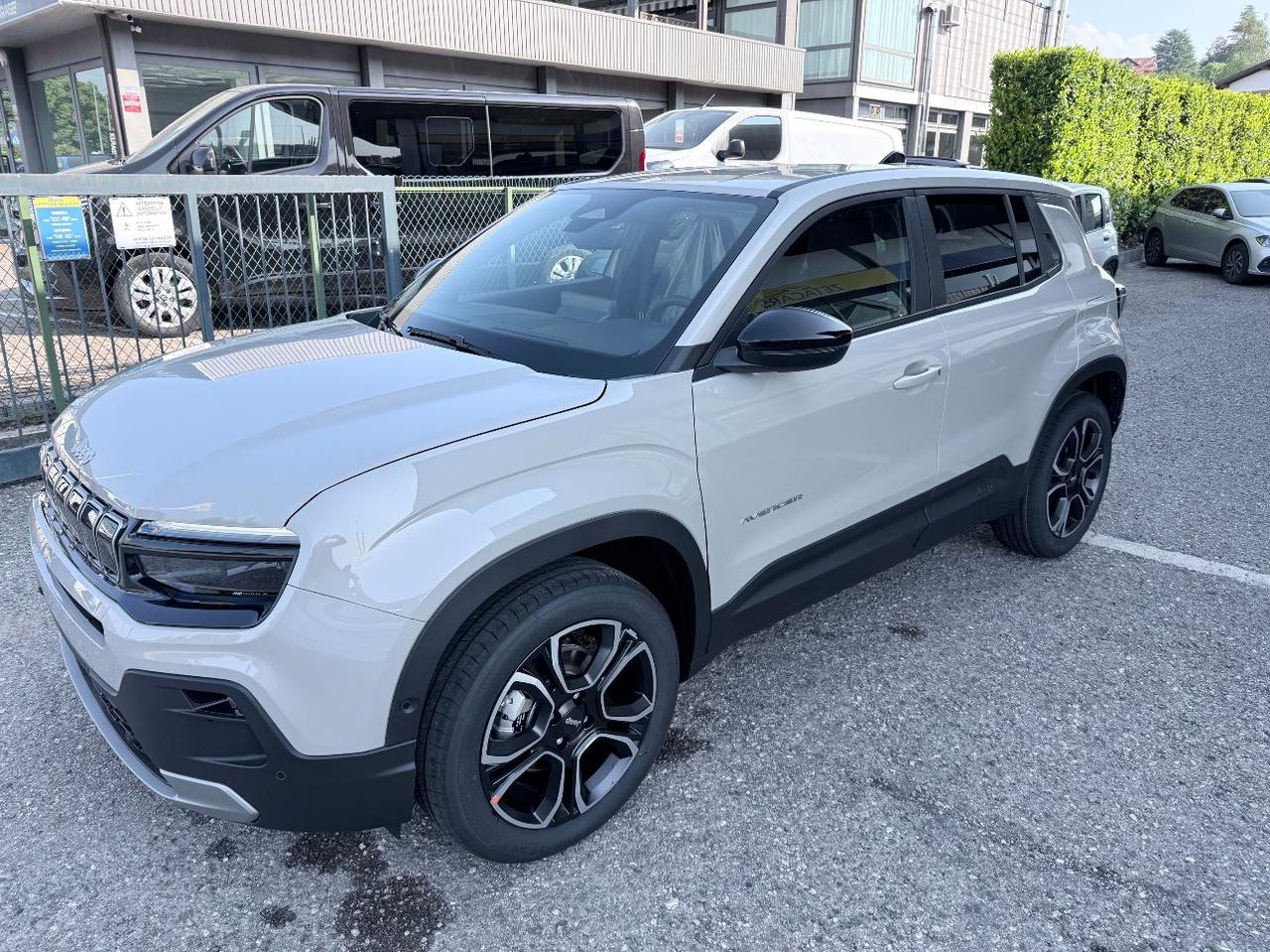 Jeep Avenger 1.2 turbo e-hybrid mhev Summit fwd 110cv edct6