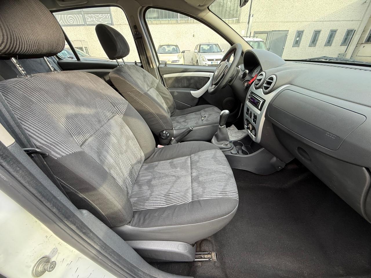 Dacia Sandero 1.4 8V GPL Lauréate