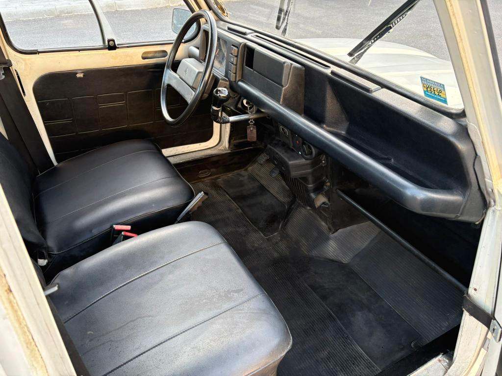 RENAULT 4 1.0 BENZ 32 CV UNICOPROPRIETARIO