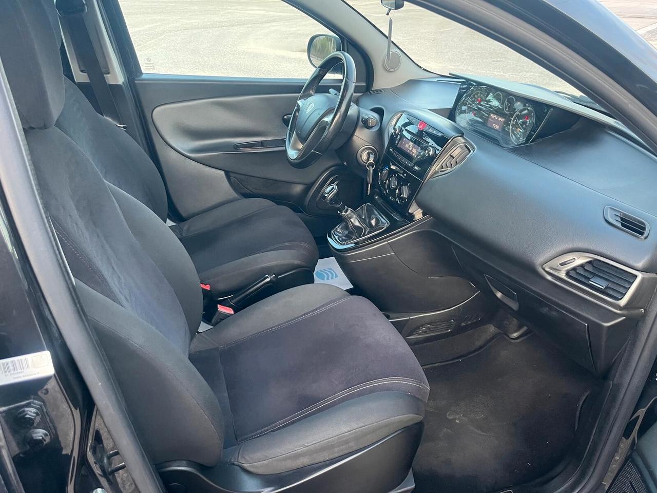 Lancia Ypsilon 1.3 MJT 16V 95 CV 5 porte S&S Elle