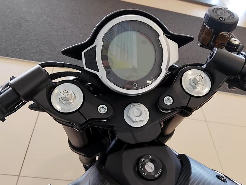 CFMoto 700 CL-X Sport