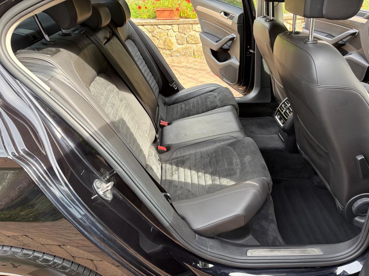 Volkswagen Passat 2.0 TDI 150 CV Highline BlueMotion