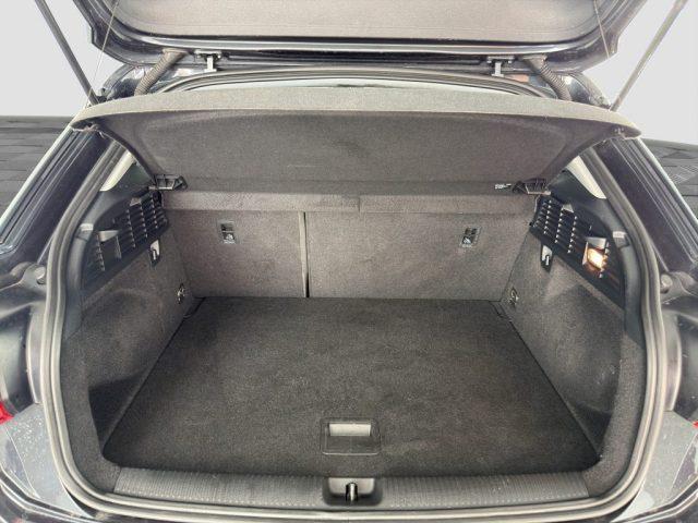 AUDI Q2 Q2 35 TFSI S tronic Business Advanced