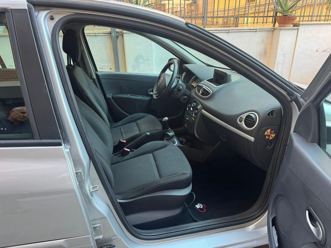 RENAULT Clio 1.2 16V GPL Dynamique