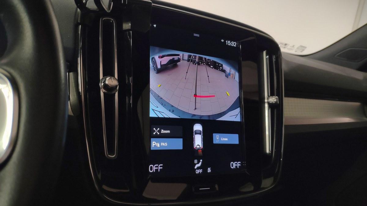 VOLVO Xc40 T2 Geartronic Momentum Pro