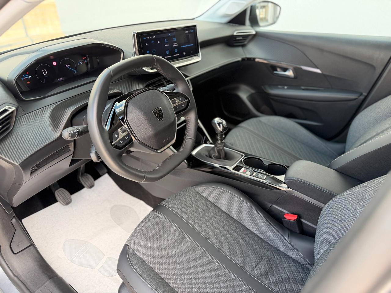 Peugeot 208 1.2 PureTech Allure 100cv