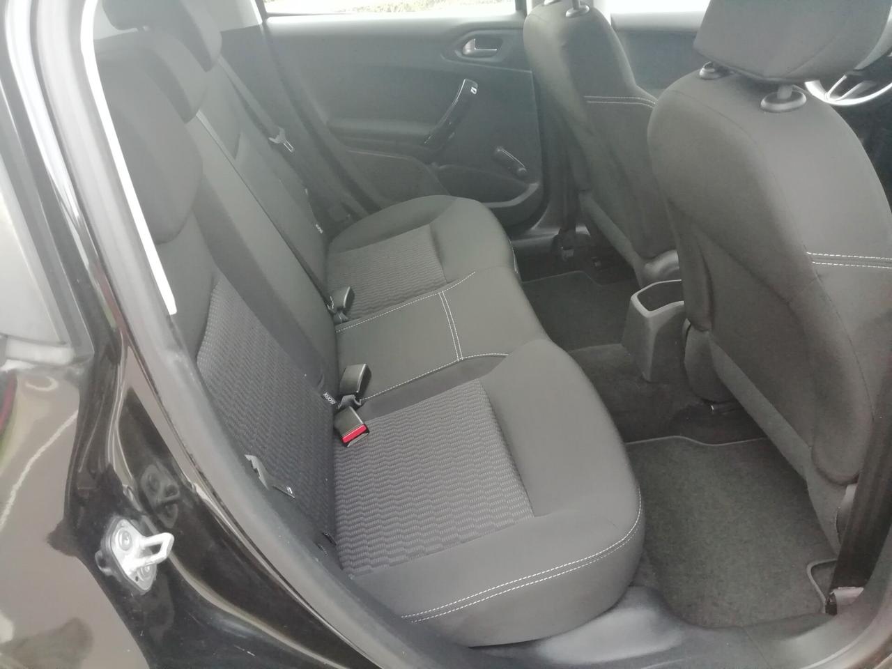 Peugeot 208 BlueHDi 75 cv 5 porte Active "NEOPATENTATI"