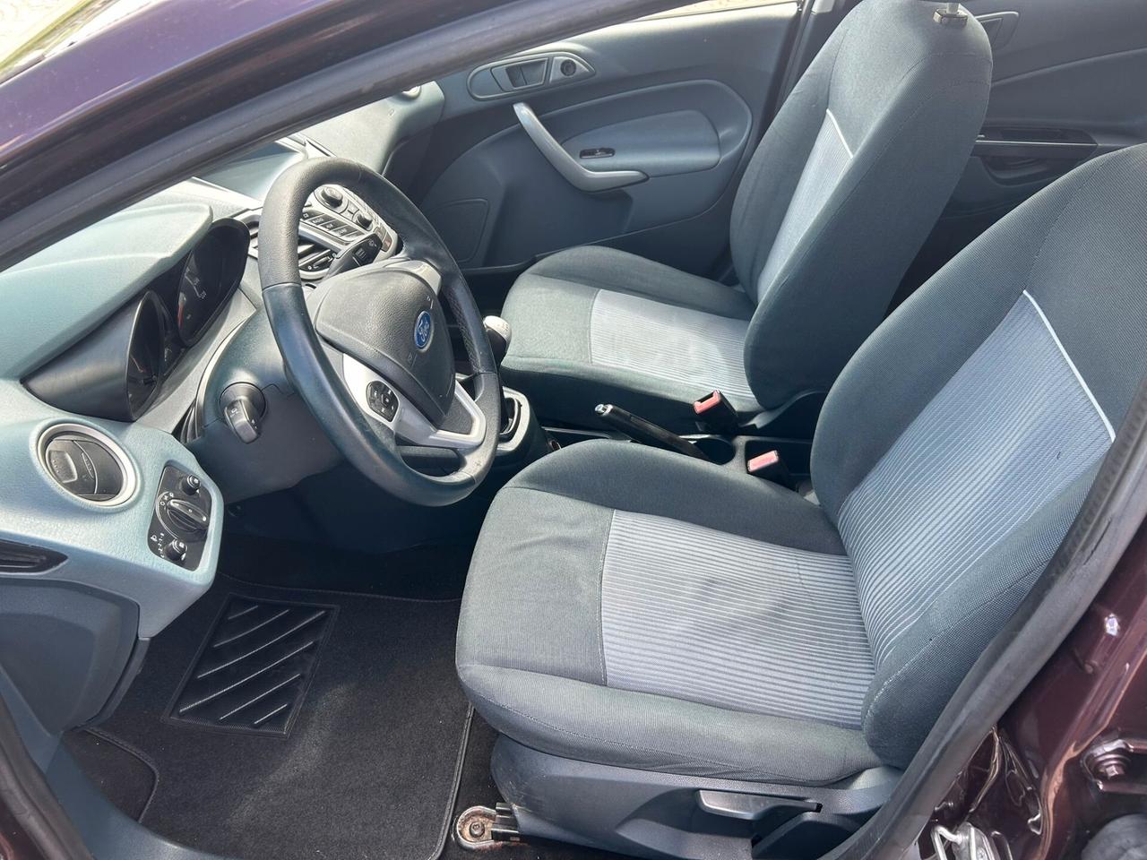 Ford Fiesta 1.4 TDCi 5p. Ghia
