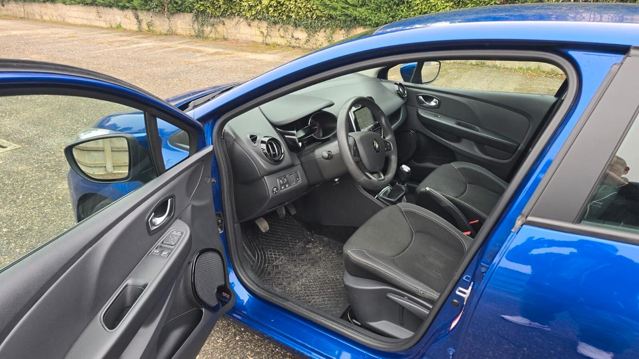 Renault Clio TCe 12V 90 CV GPL 5 porte Moschino Intens