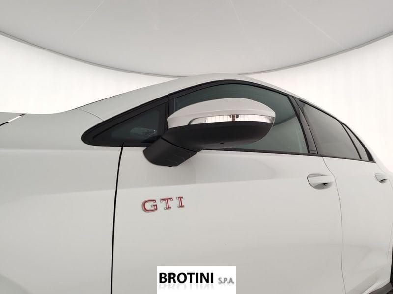 Volkswagen Golf 2.0 TSI GTI DSG