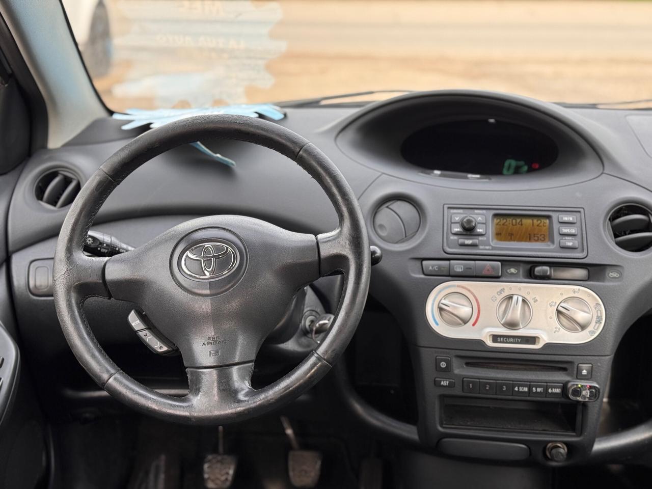 Toyota Yaris 1.4 tdi D-4D cat 5 porte Sol