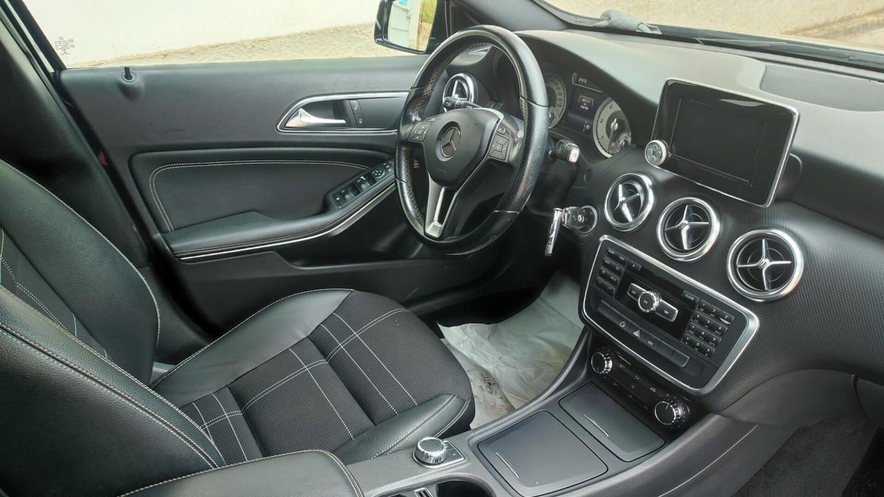 MERCEDES A180