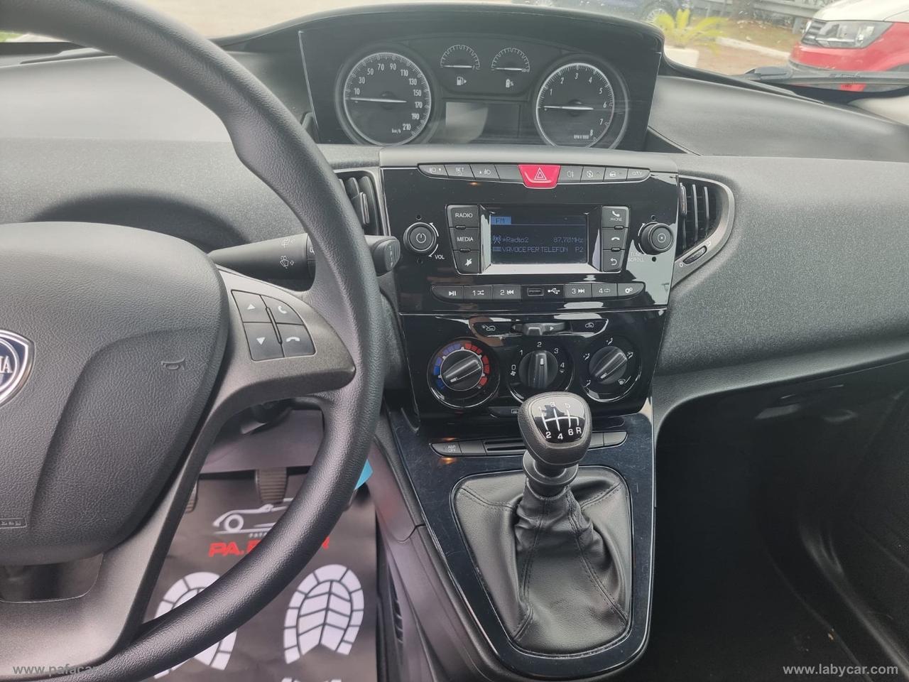 LANCIA Ypsilon 1.0 FireFly 5pS&S Hyb. Eco Silv.