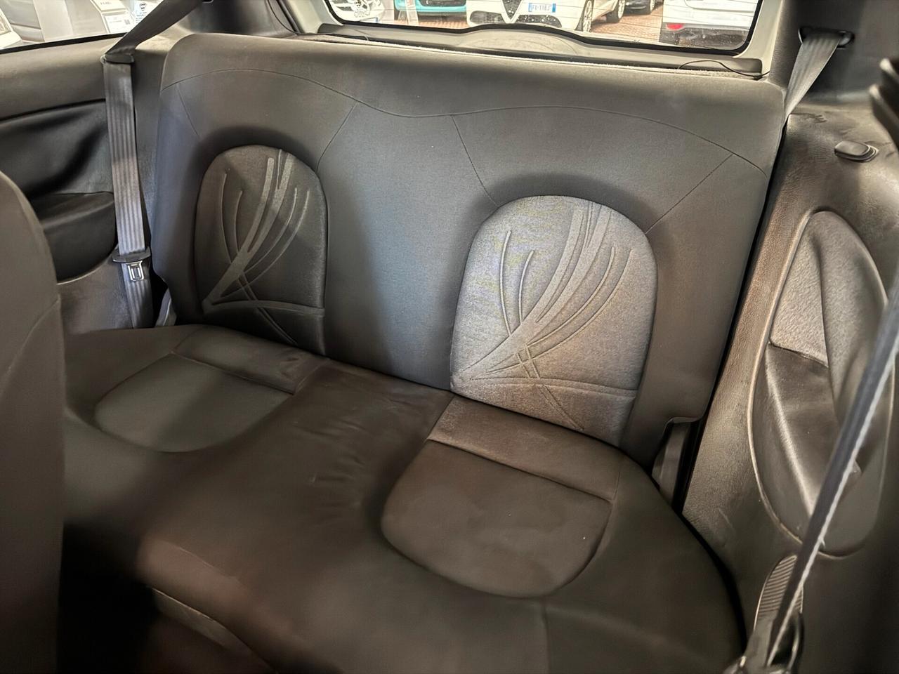 Lancia Ypsilon 1.2 69 CV Unyca NEOPATENTATI