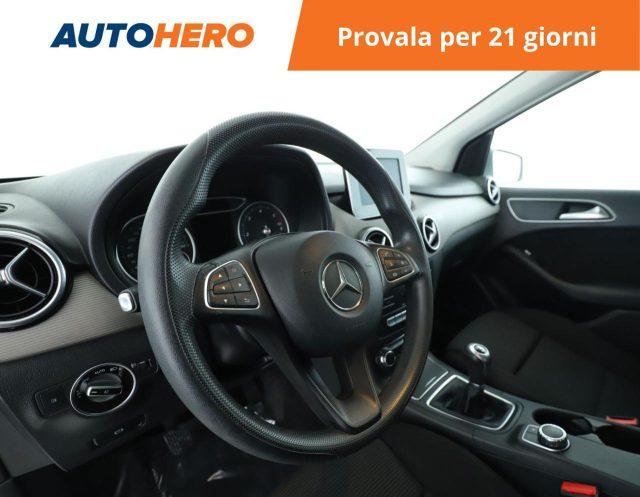 MERCEDES-BENZ B 180 d Business