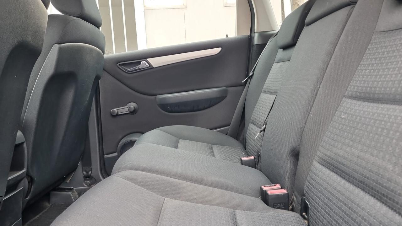 PROMO FINE MESE - Mercedes-benz B 180 CDI Sport