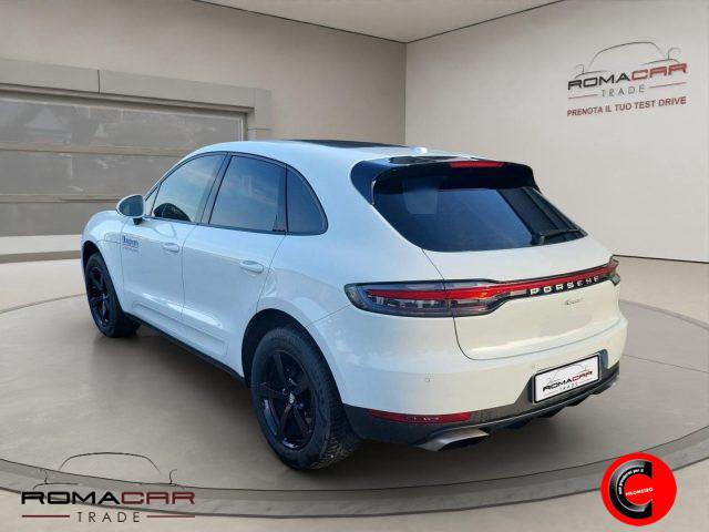 PORSCHE Macan 2.0