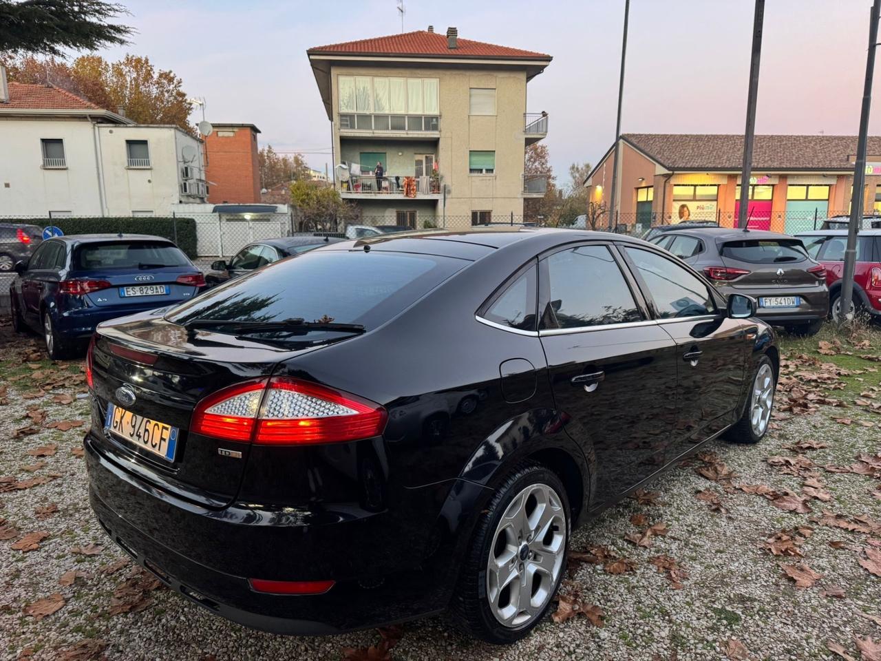 Ford Mondeo 2.0 TDCi 140 CV 5 porte Titanium Pack Premium DPF