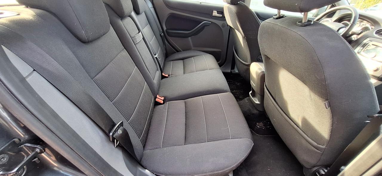 Ford Focus 5p 1.6 Titanium 115cv