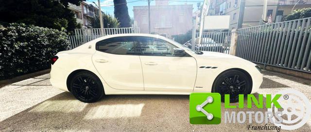 MASERATI Ghibli L4 330 CV MHEV Gransport