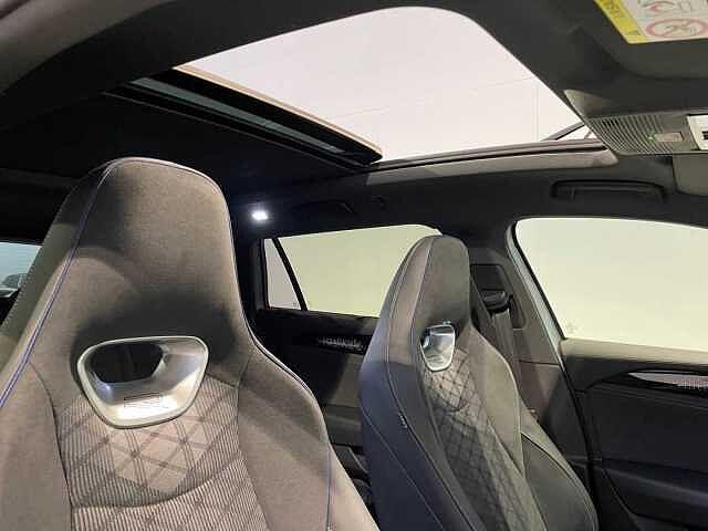 Volkswagen Passat Variant 8ª serie 2.0TDI 150CV DSG R-LINE - IVA ESPOSTA