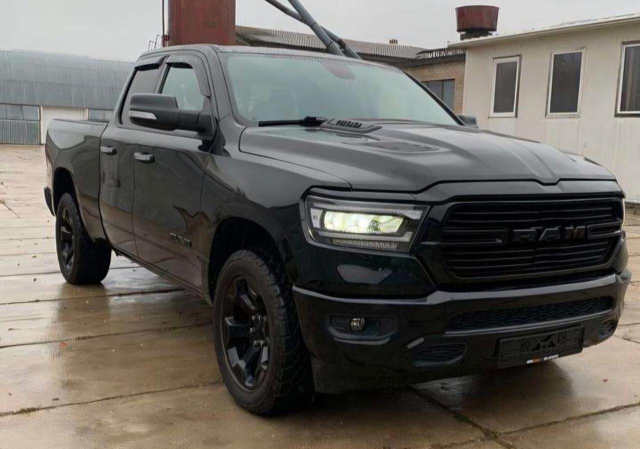 Dodge RAM 1500 5.7 V8 Prezzo finito IN ARRIVO