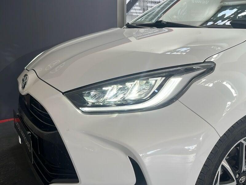 Toyota Yaris Hybrid Trend MY22