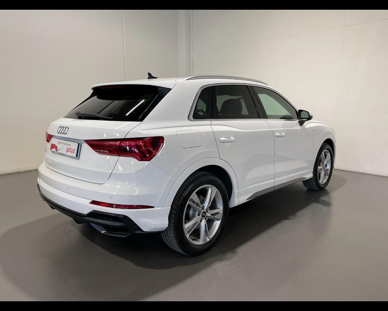 AUDI Q3 35 TDI S-TRONIC S-LINE EDITION