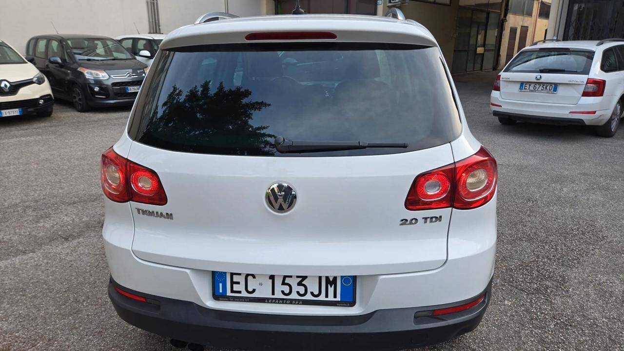 Volkswagen Tiguan 2.0 TDI DPF 4MOTION DSG Sport &