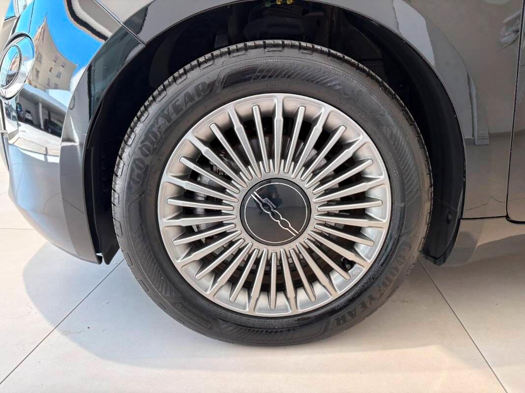 Fiat 500 42 kWh
