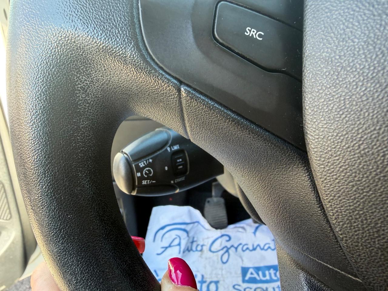 Peugeot 208 1.4 HDi DIESEL 2014