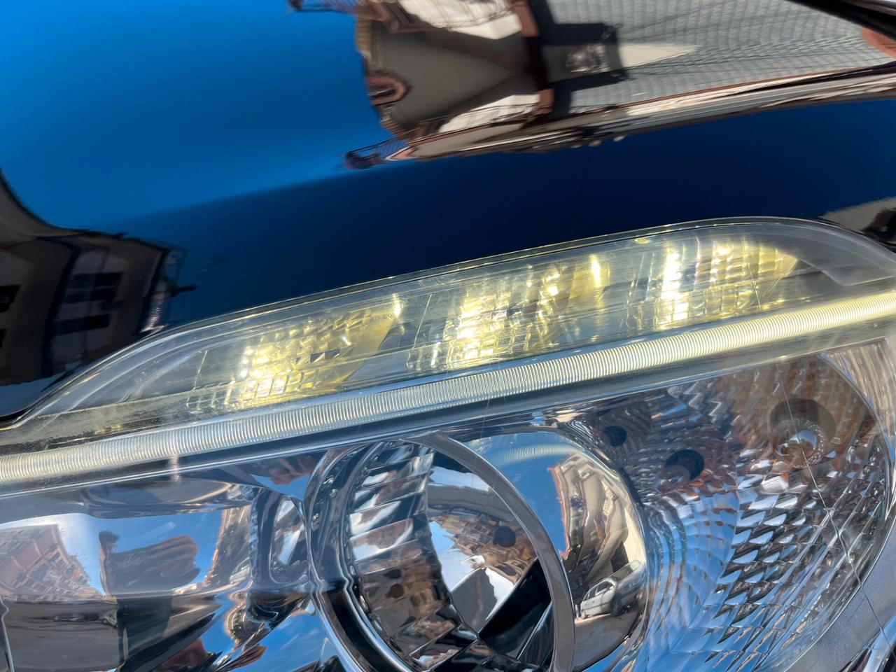 Peugeot 208 1.4 HDi 68 CV 5 porte Allure