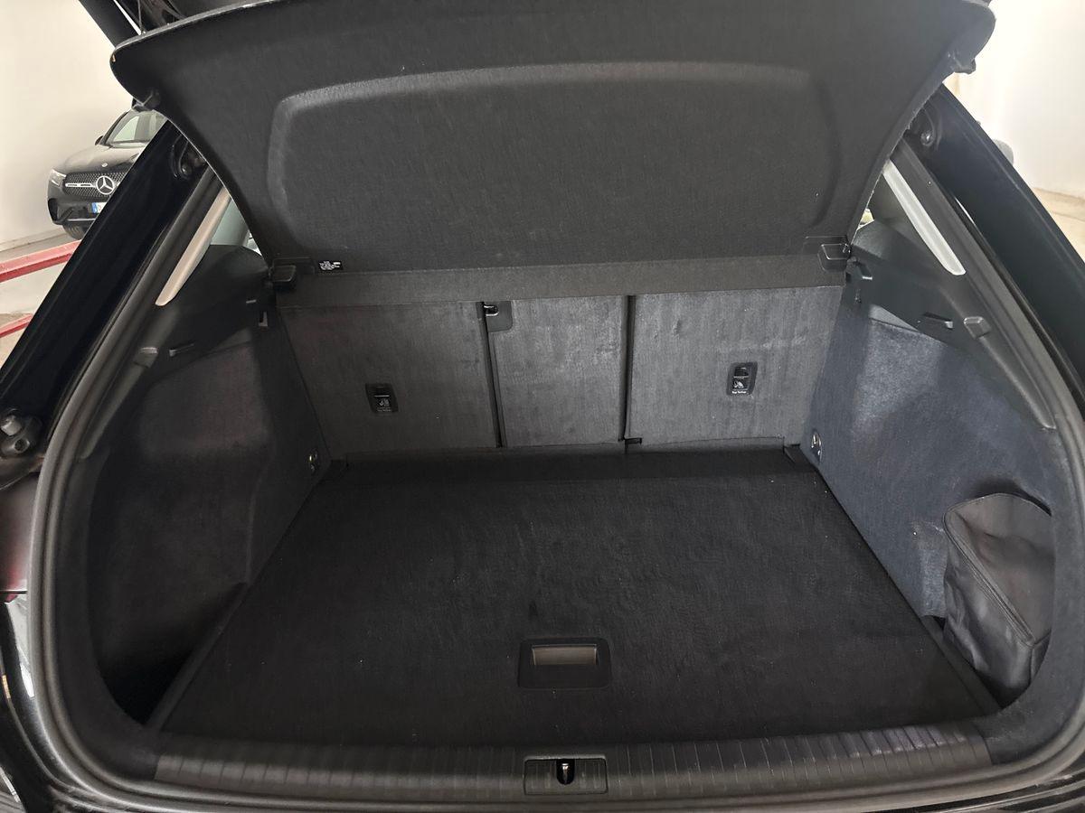 AUDI Q3 35 2.0 tdi Business s-tronic