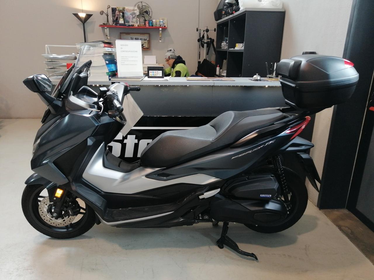 Honda Forza 350 finanziabile