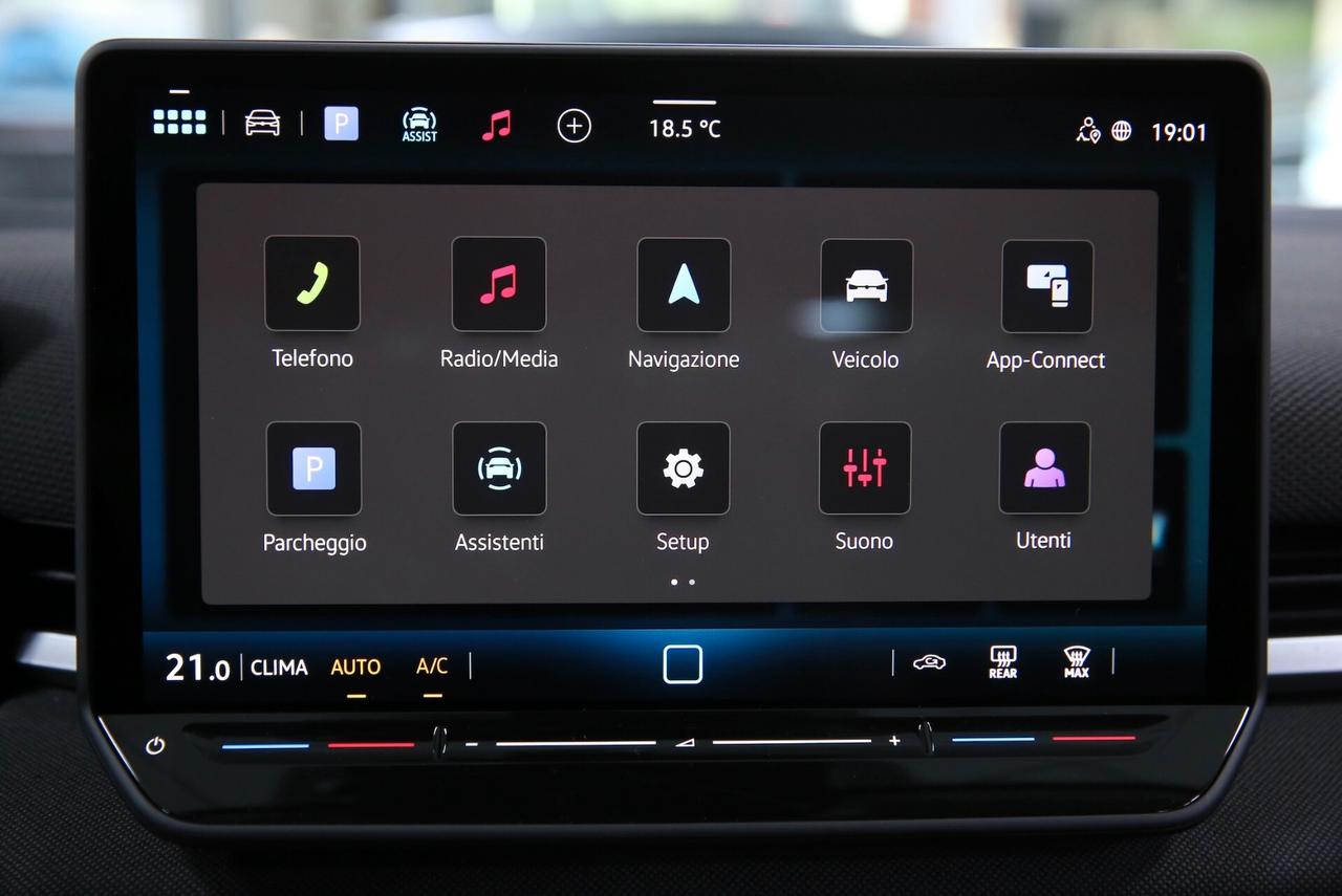 Volkswagen T-Roc 1.5 eTSI Life 115cv DSG_NUOVA 2026 KM0