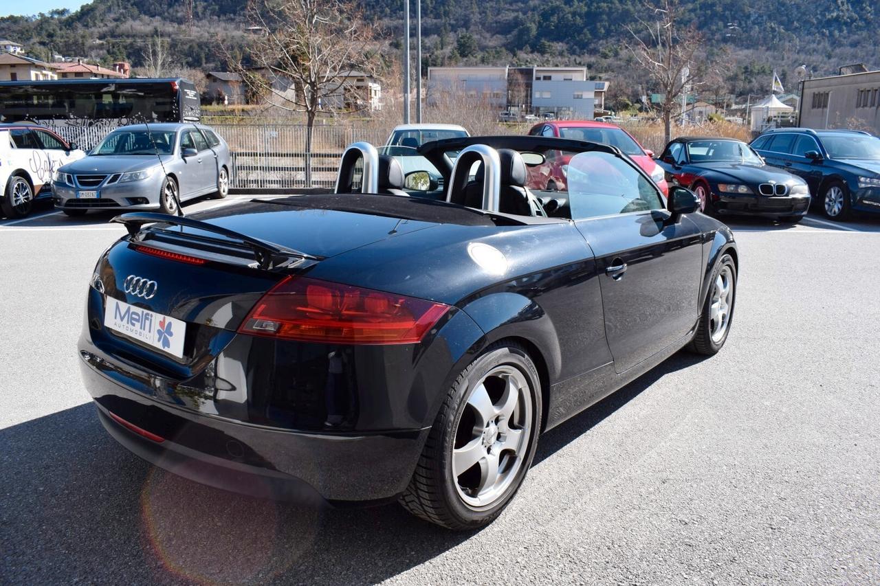 Audi TT Roadster 2.0 TFSI