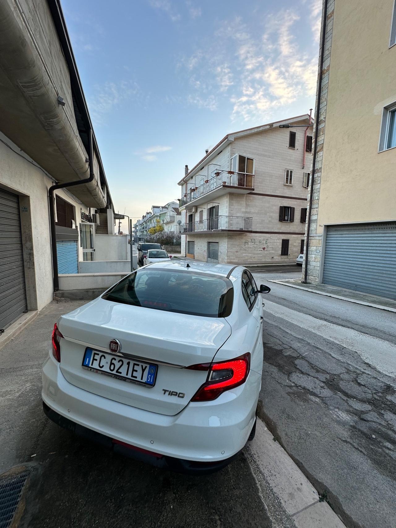 Fiat Tipo 1.6 Mjt 4 porte Opening Edition Plus