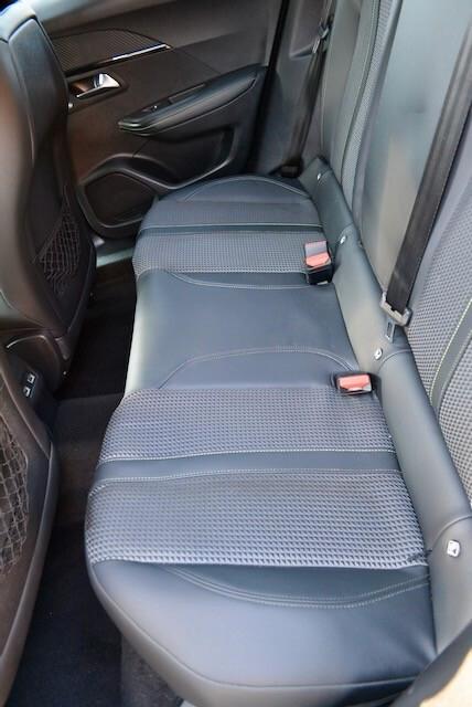 Peugeot 2008 PureTech 130 S&S EAT8 GT Pack