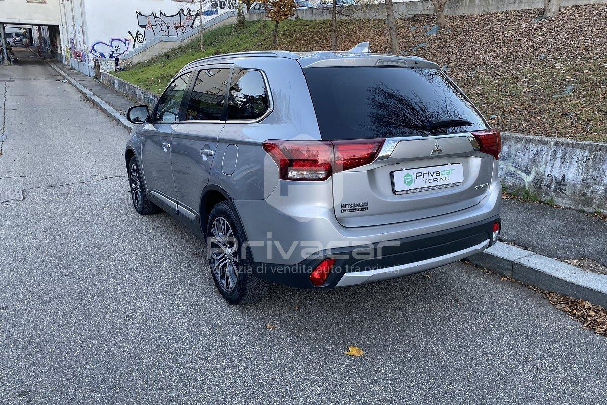 MITSUBISHI Outlander 2.2 DI-D 2WD Instyle