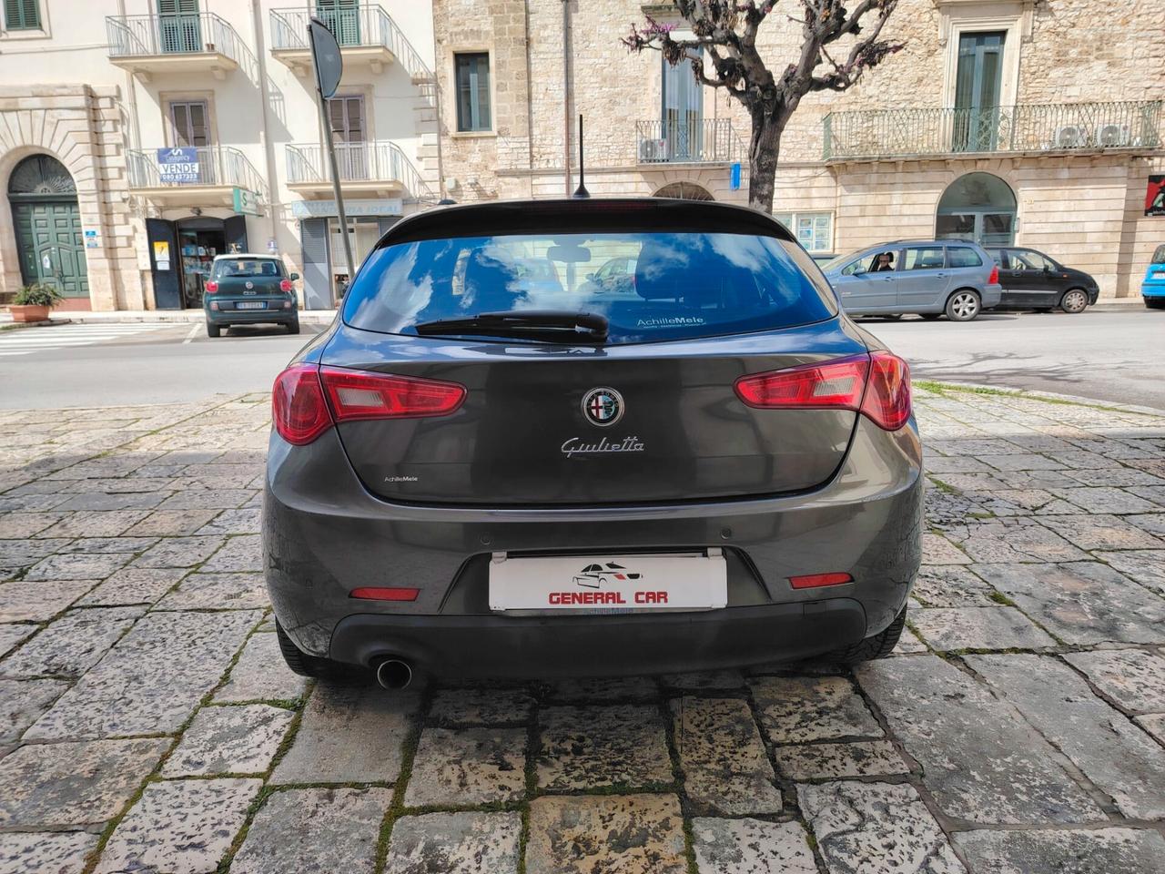 Alfa Romeo Giulietta 1.6 JTDm-2 120 CV Distinctive