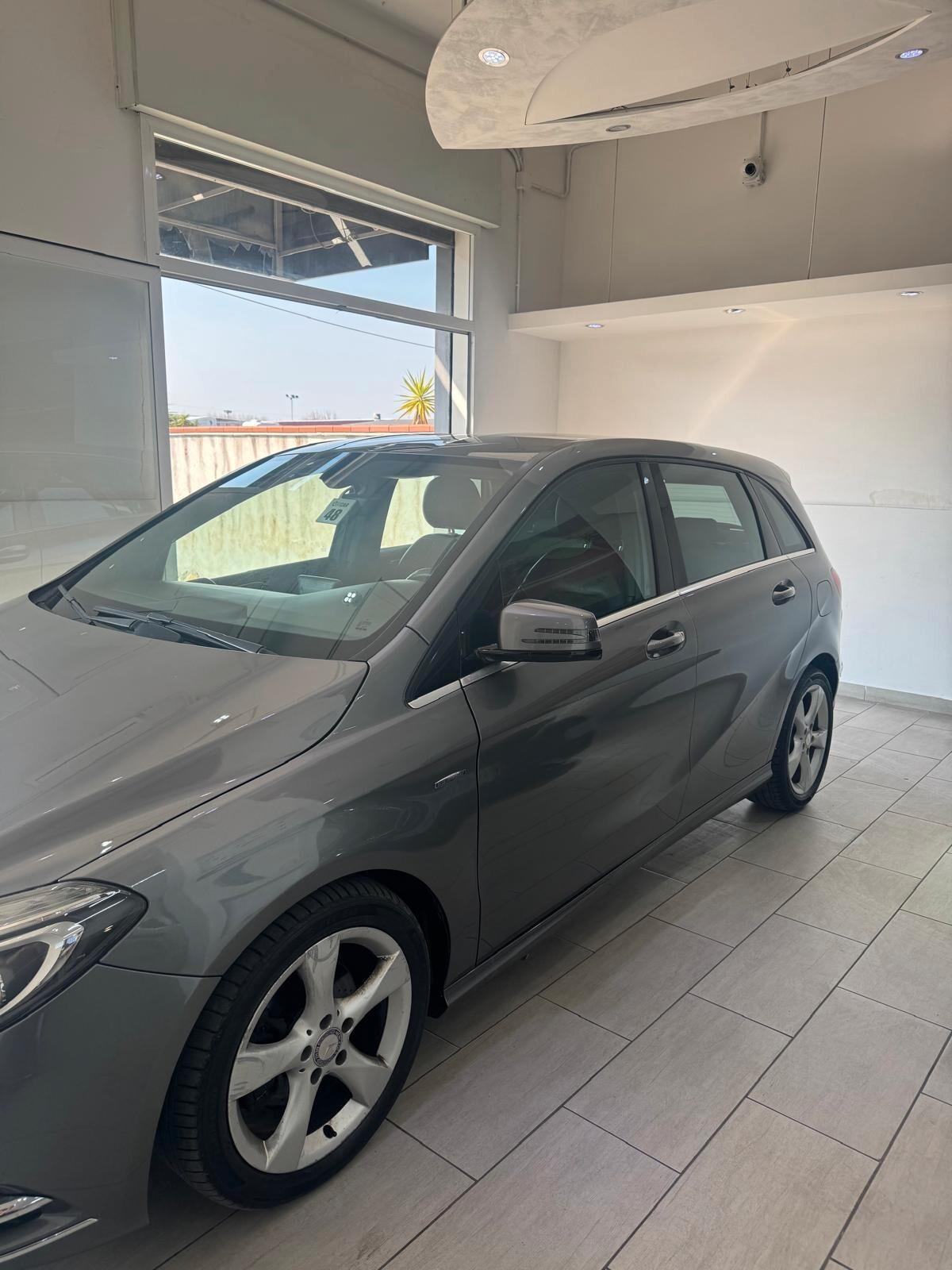 Mercedes-benz B 180 CDI BlueEFFICIENCY Premium