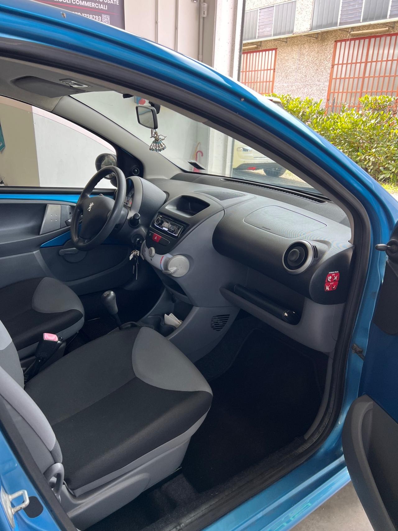 Peugeot 107 1.0 68CV 5p. Desir