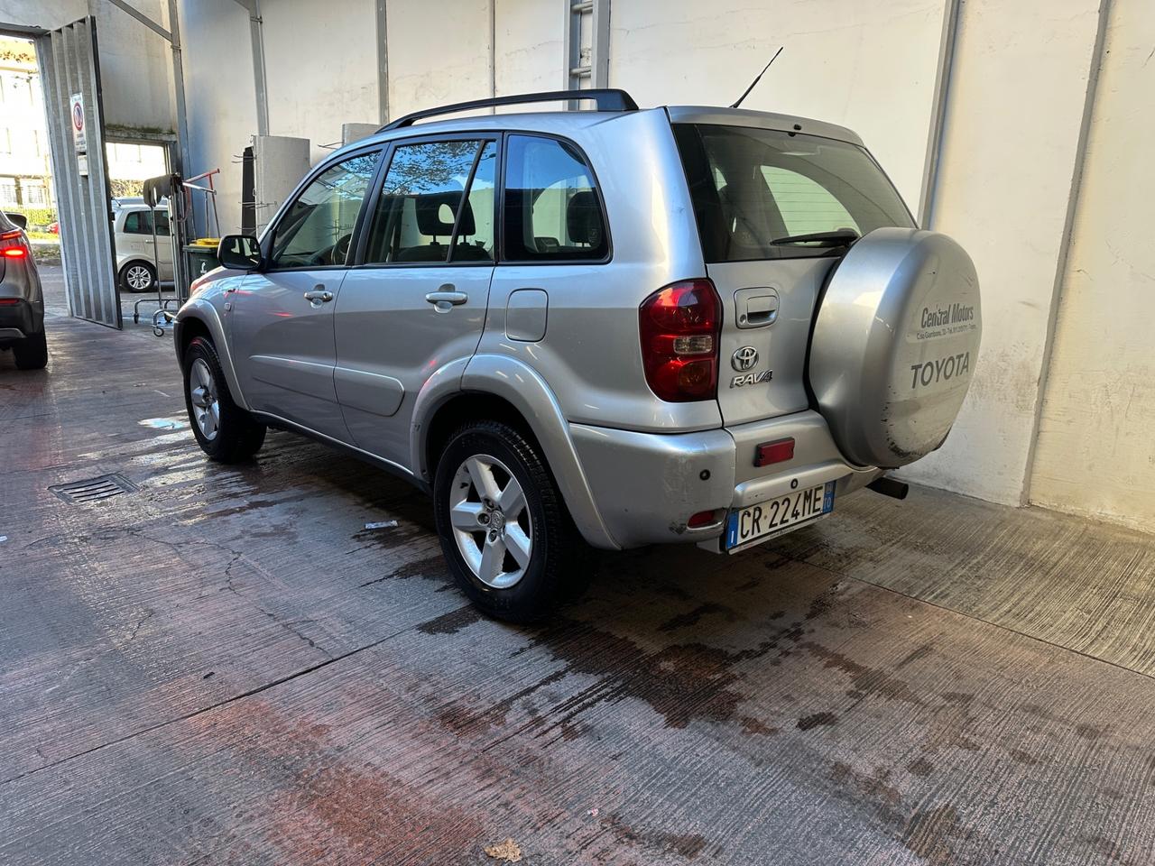 Toyota RAV 4 RAV4 2.0 16V cat 5 porte Sol