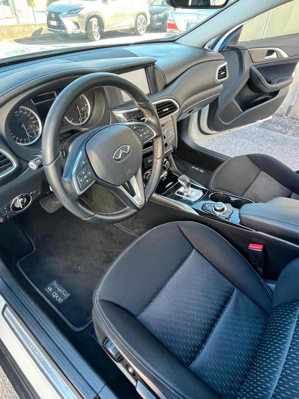 Infiniti QX30 2.2 diesel DCT AWD Premium Tech